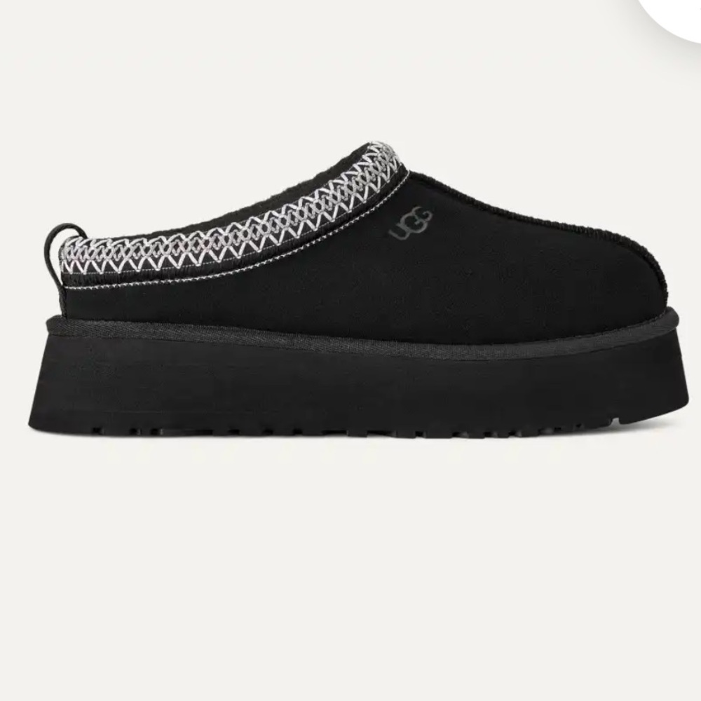 UGG Tazz size 9